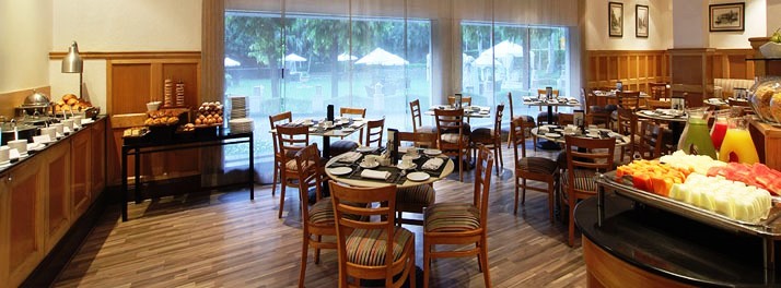 1100/The Claridges - New Delhi 09.jpg